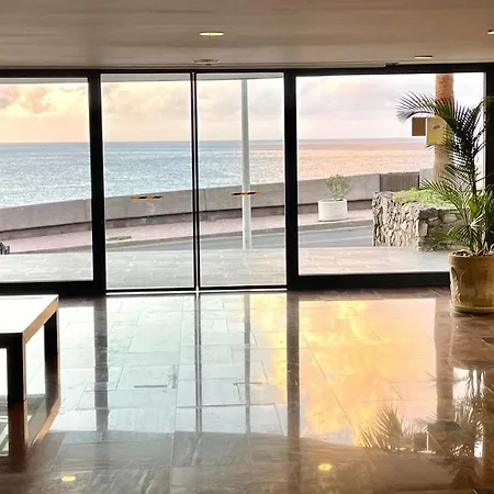 Gecko With Private Parking - 1 Minutes From The Oceanfront! Appartement *