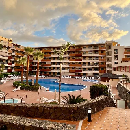 Gecko Apartment - Oceanfront Living, Pools & Private Parking - Puerto De Santiago, Los Gigantes, Tenerife Appartement *