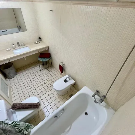 Апартаменты Gecko With Private Parking - 1 Minutes From The Oceanfront! Пуэрто-де-Сантьяго
