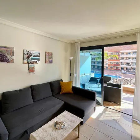 Gecko With Private Parking - 1 Minutes From The Oceanfront! Апартаменты Пуэрто-де-Сантьяго